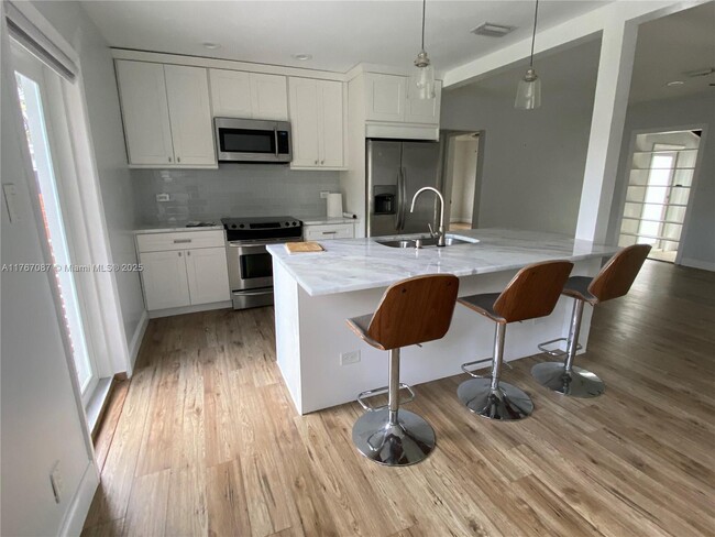 3221 Cleveland St in Hollywood, FL - Building Photo - Building Photo
