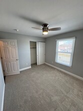 381 Erin Dr in St. Peters, MO - Building Photo - Building Photo