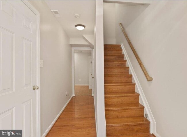 45556 Lakemont Square in Sterling, VA - Building Photo - Building Photo