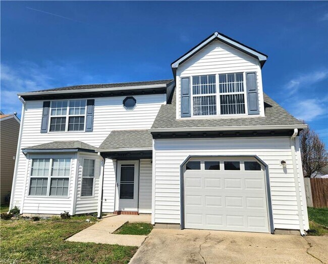 5837 Glen View Dr in Virginia Beach, VA - Building Photo - Building Photo
