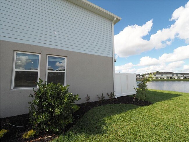 5872 Biscotti St in Nokomis, FL - Building Photo - Building Photo