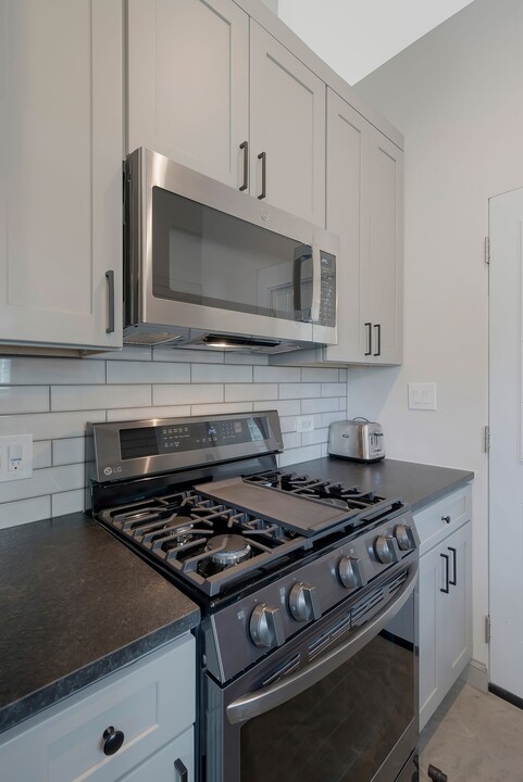 1017 Stockell St in Nashville, TN - Building Photo