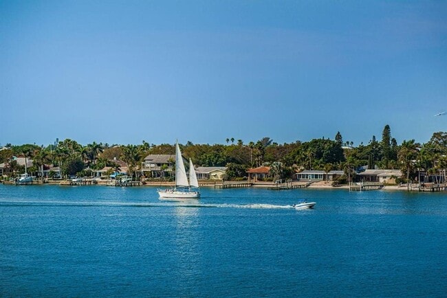 property at 5801 Bahia Del Mar Cir N