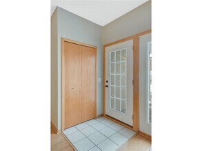 4096 Meadowlark Curve in Eagan, MN - Building Photo - Building Photo