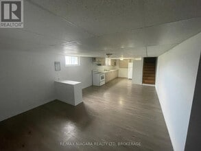 144 Wellington St in Welland, ON - Building Photo - Building Photo