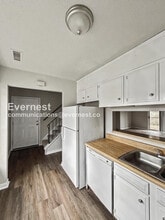 429 Hickorywood Cir in Richmond, VA - Foto de edificio - Building Photo