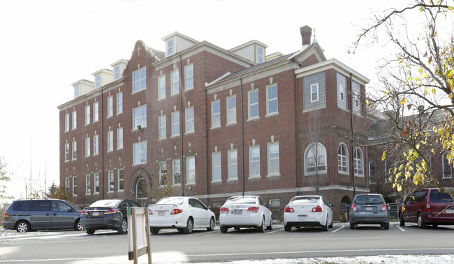 Mt. Nazareth Commons in Pittsburgh, PA - Building Photo - Building Photo