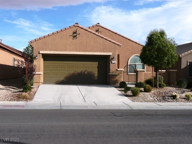 3998 Spanish Barb St in Las Vegas, NV - Building Photo