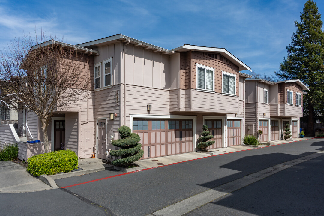 Valley Oak Villas in Napa, CA - Building Photo