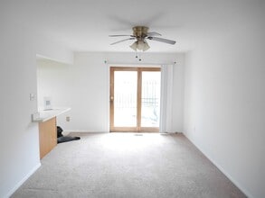 1732 Farmington Ct in Crofton, MD - Building Photo - Building Photo