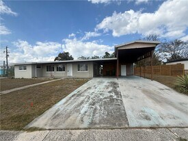 21422 Kenyon Ave in Port Charlotte, FL - Building Photo