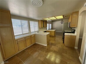 4613 Plano Dr in Las Vegas, NV - Building Photo - Building Photo