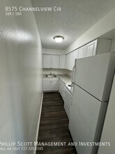 8575 Channelview Cir in Tampa, FL - Building Photo - Building Photo