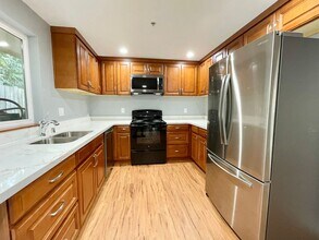 15313 15th Ave NE in Shoreline, WA - Building Photo - Building Photo