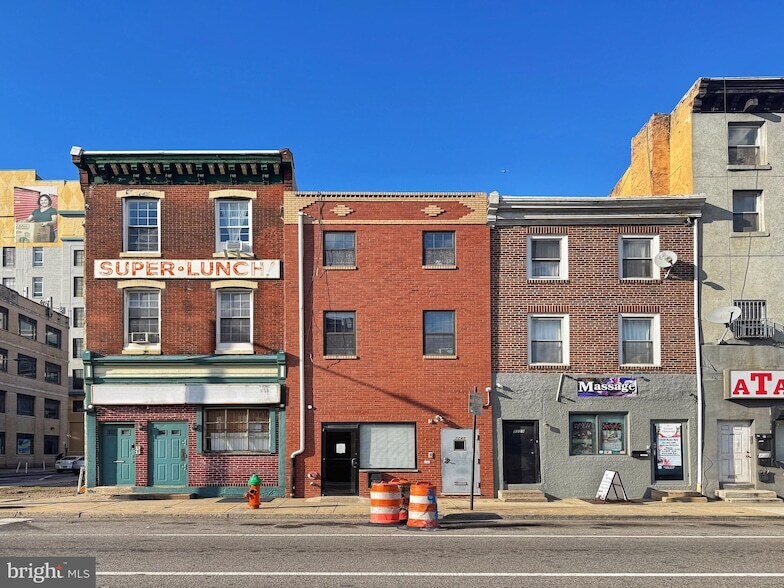 1241 Vine St, Unit 1-102 in Philadelphia, PA - Building Photo