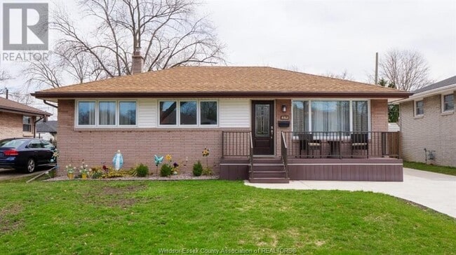 property at 562 Westchester Dr