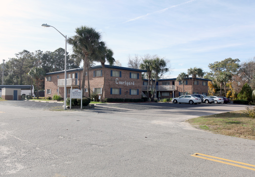 Courtyard in Myrtle Beach, SC - Building Photo