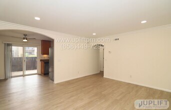 175 Avenida Descanso in Oceanside, CA - Building Photo - Building Photo