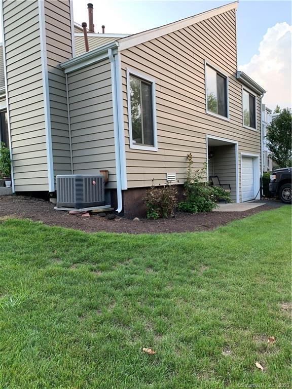 property at 127 Peddlers Dr