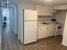 135 Emerson Ave in Toronto, ON - Building Photo