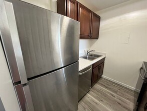 98-945-1038 Moanalua Rd in Aiea, HI - Building Photo - Building Photo
