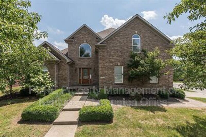 900 Hammock Oak Ln in Lexington, KY - Building Photo