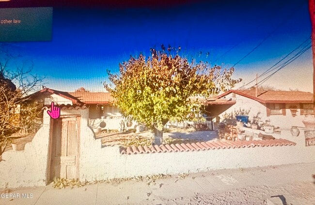 property at 10540 Socorro Rd