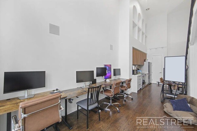 North 7th Street in Brooklyn, NY - Building Photo - Building Photo