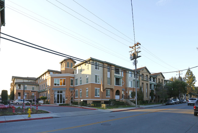 Summer Breeze Apartments in San Jose, CA - Building Photo - Building Photo