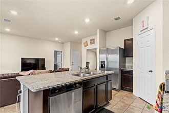 6107 Sally Ride Ln in Killeen, TX - Building Photo - Building Photo