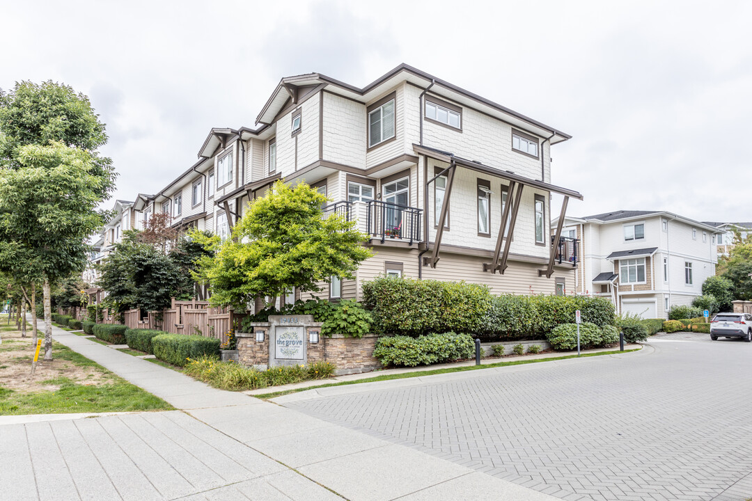 the Grove in Surrey, BC - Building Photo