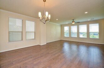 10709 Madden Oaks Pl in Houston, TX - Building Photo - Building Photo