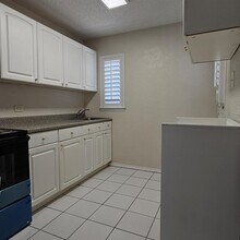 3204 W Kansas Ave in Midland, TX - Building Photo - Building Photo