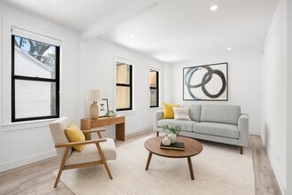 2122 Boston Post Rd in Larchmont, NY - Building Photo - Building Photo