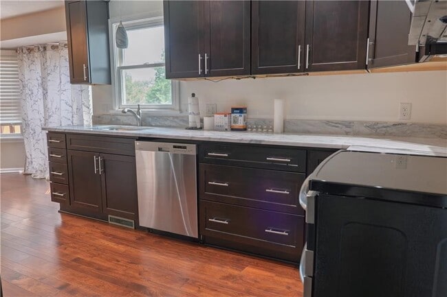 property at 217 Wycliff Dr