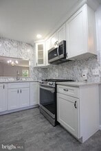 21783 Baldwin Square in Sterling, VA - Building Photo - Building Photo