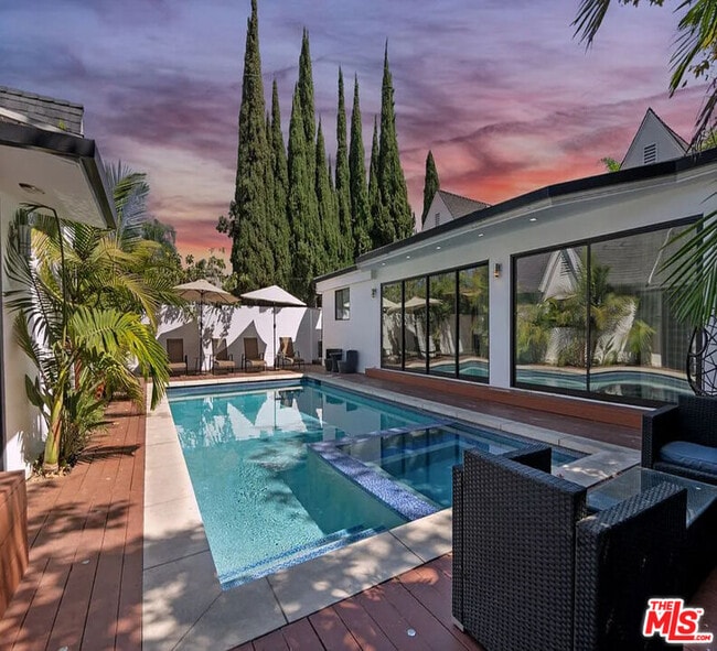 465 S Mansfield Ave in Los Angeles, CA - Building Photo - Building Photo