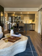 The Quinn Apartments in Phoenix, AZ - Building Photo - Building Photo