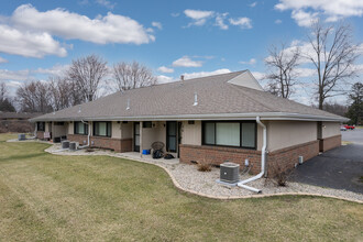 Luther Crest in Toledo, OH - Building Photo - Building Photo