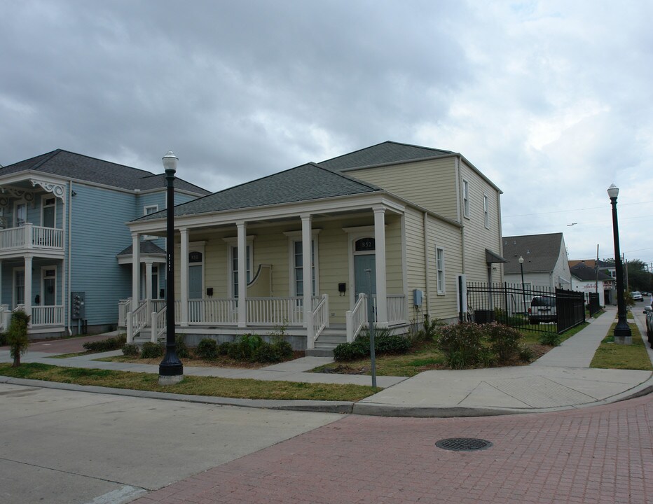 850 Adele Dr in New Orleans, LA - Foto de edificio