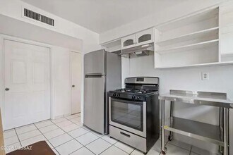 1818 E Mitchell St in Tucson, AZ - Building Photo - Building Photo