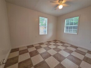 205 Bryan St in Houston, TX - Foto de edificio - Building Photo