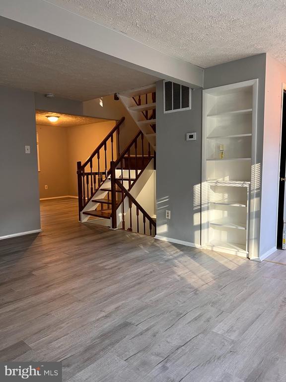 8104 Willowdale Ct in Springfield, VA - Building Photo - Building Photo