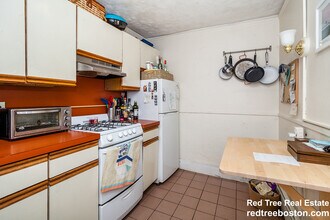 94 West Cedar St in Boston, MA - Building Photo - Building Photo