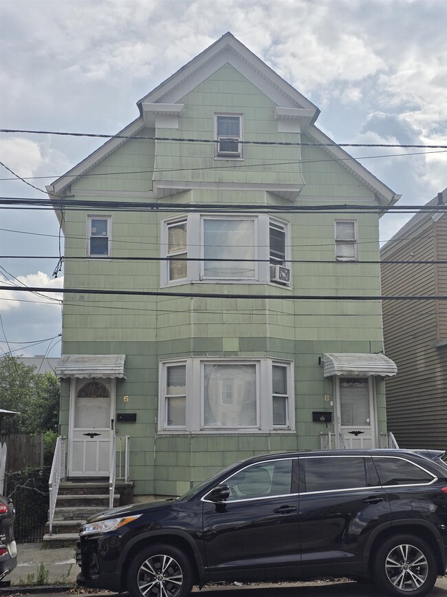 property at 6 W 35th St