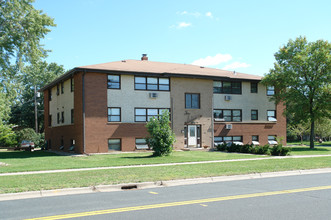 5800 Logan Ave N in Minneapolis, MN - Building Photo - Building Photo