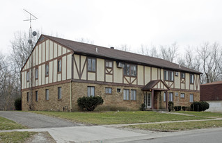 1509 Brooke Park Dr in Toledo, OH - Building Photo