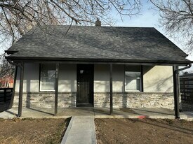 400 S Raleigh St in Denver, CO - Building Photo