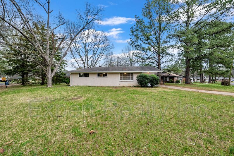 501 Midway St in Birmingham, AL - Building Photo