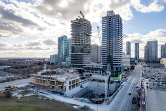 Building C in Mississauga, ON - Building Photo - Building Photo